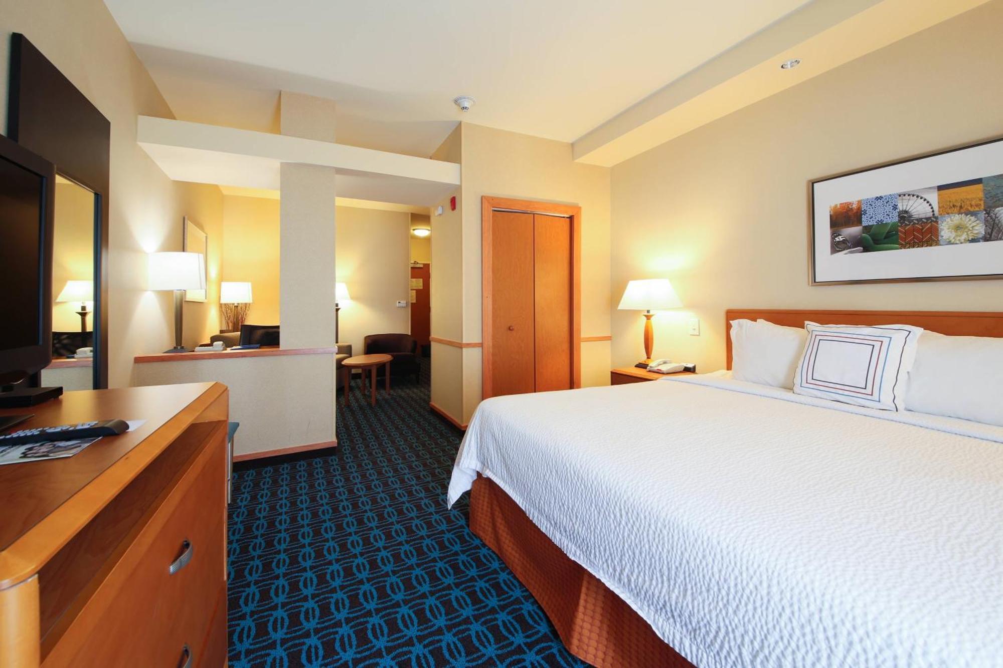 Hotel Fairfield & By Marriott