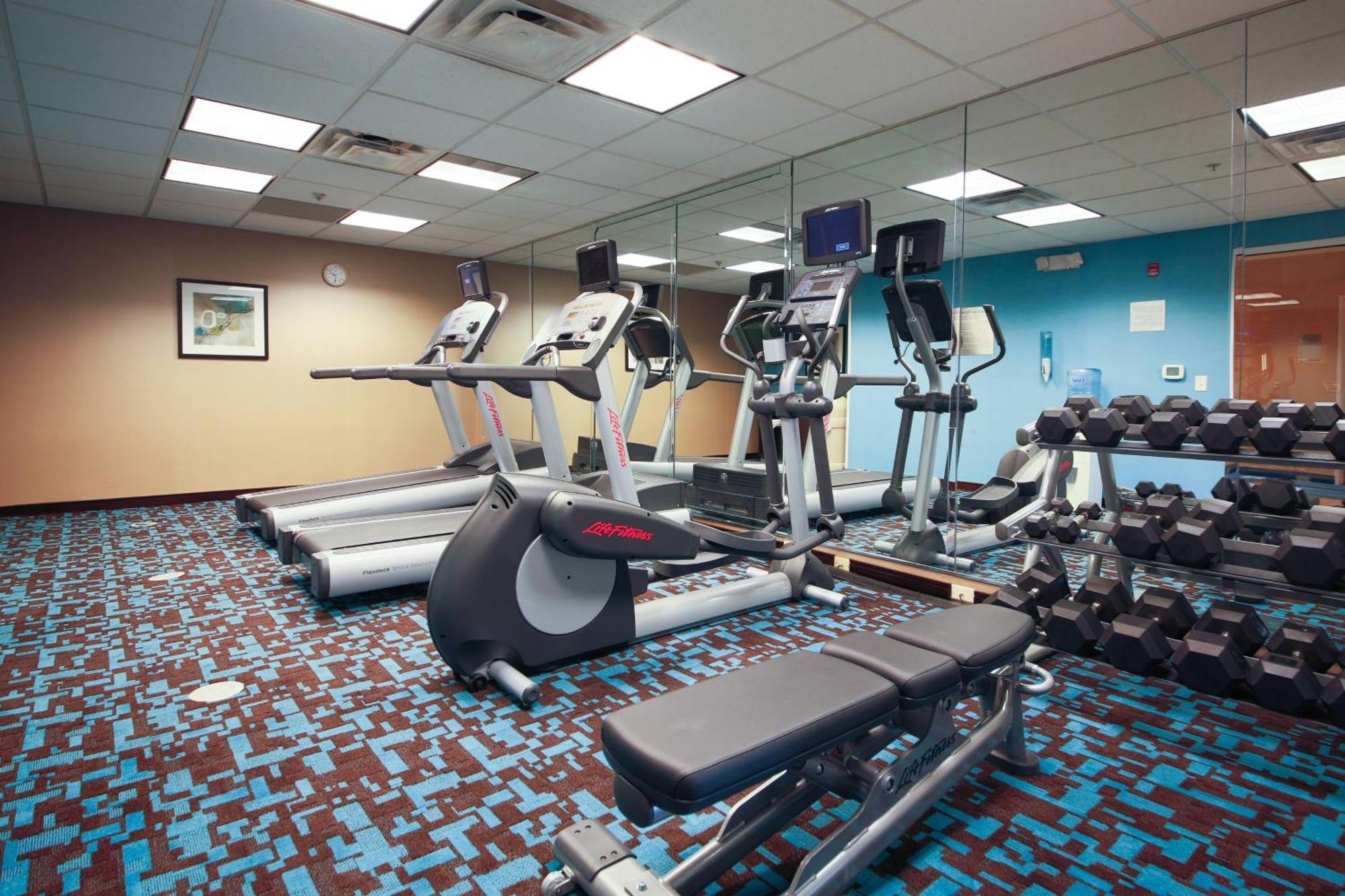 Hotel Fairfield & By Marriott 3*